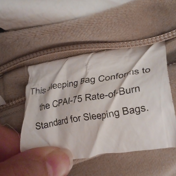 Pottery Barn  Luxurious Tan Faux Fur Sleeping Bag - Picture 14 of 14